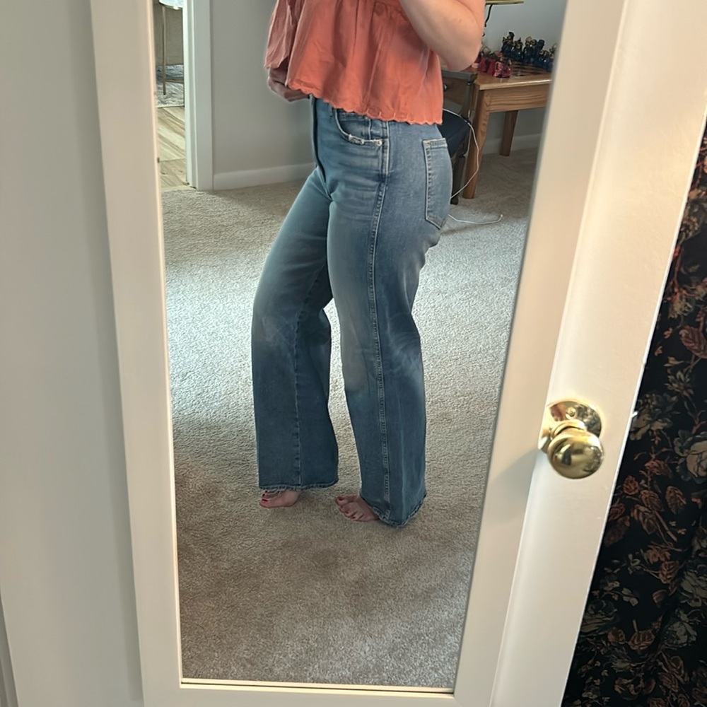Woman's Blue Jeans